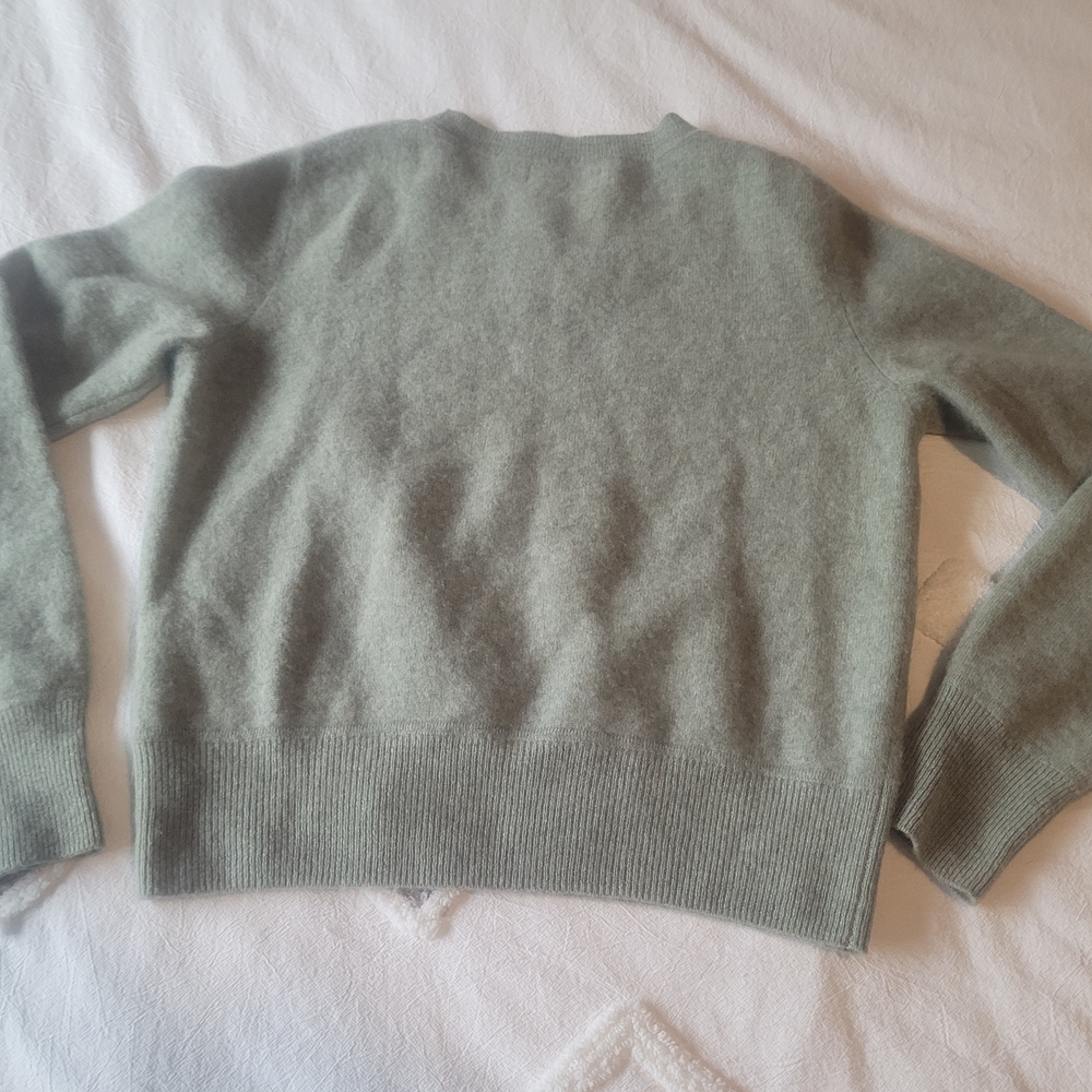 NAADAM Sage Green Cashmere Crew Neck Sweater - Picture 3 of 7